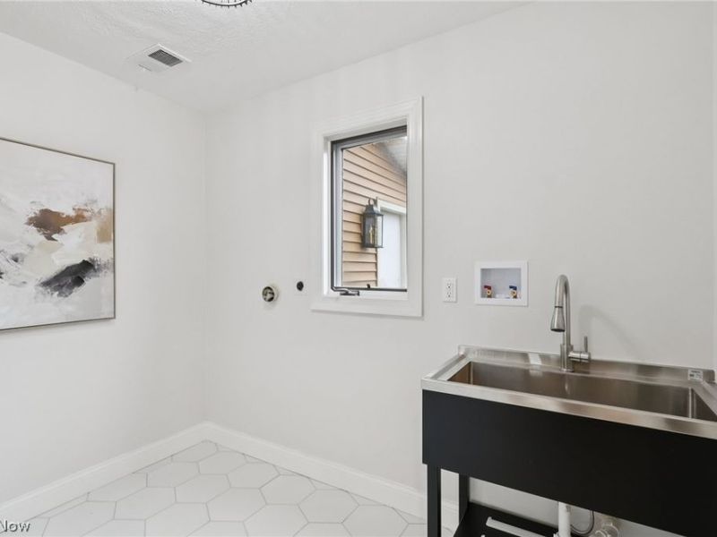 23821 Halburton Road, Beachwood, OH 44122 Photo 23