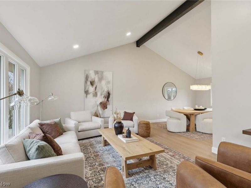 23821 Halburton Road, Beachwood, OH 44122 Photo 4