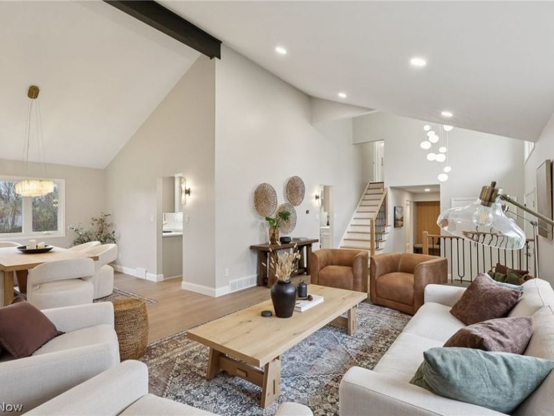 23821 Halburton Road, Beachwood, OH 44122 Photo 6