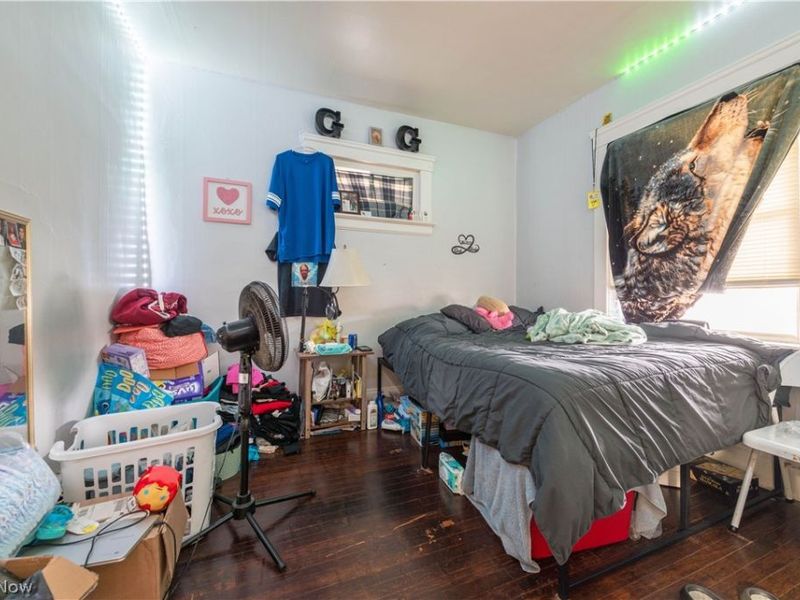 4004 E 52nd Street, Newburgh Heights, OH 44105 Photo 10