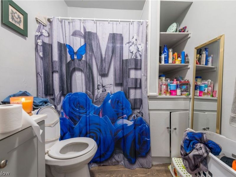 4004 E 52nd Street, Newburgh Heights, OH 44105 Photo 12