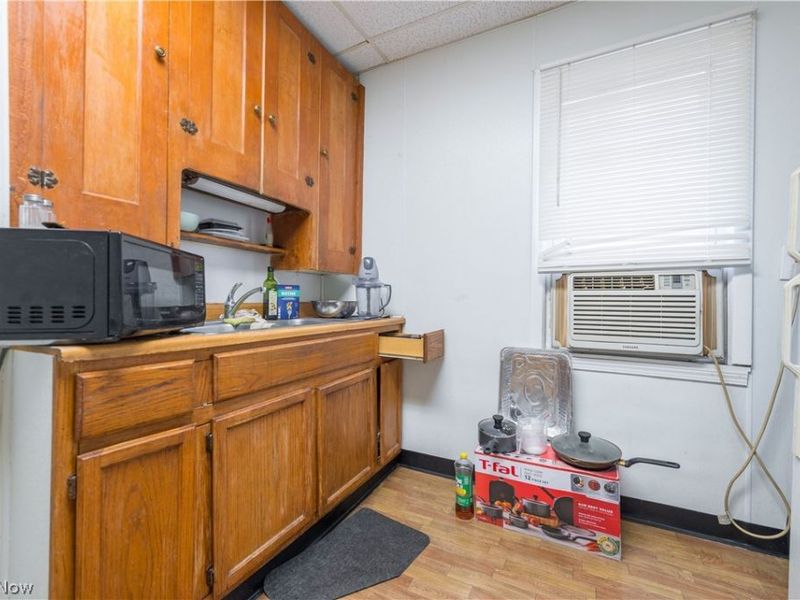 4004 E 52nd Street, Newburgh Heights, OH 44105 Photo 22