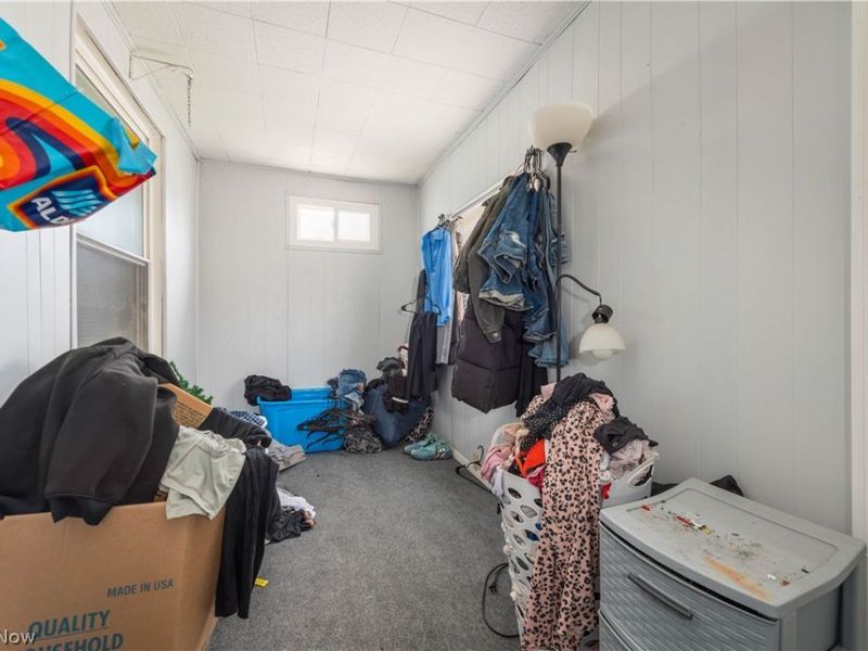 4004 E 52nd Street, Newburgh Heights, OH 44105 Photo 24