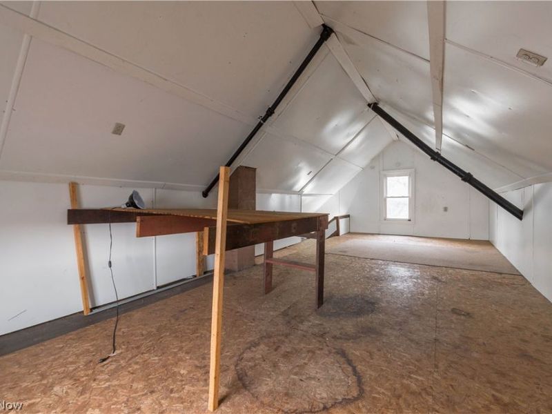 4004 E 52nd Street, Newburgh Heights, OH 44105 Photo 29