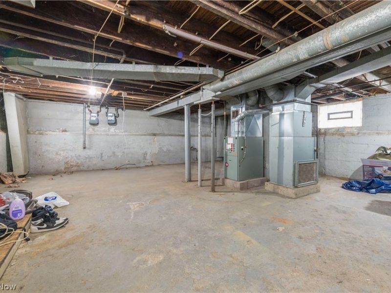 4004 E 52nd Street, Newburgh Heights, OH 44105 Photo 31