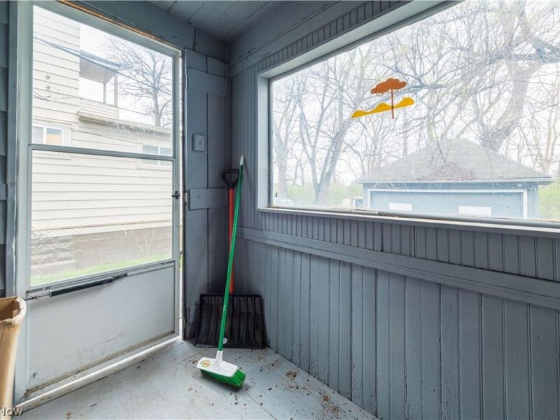 4004 E 52nd Street, Newburgh Heights, OH 44105 Photo 32