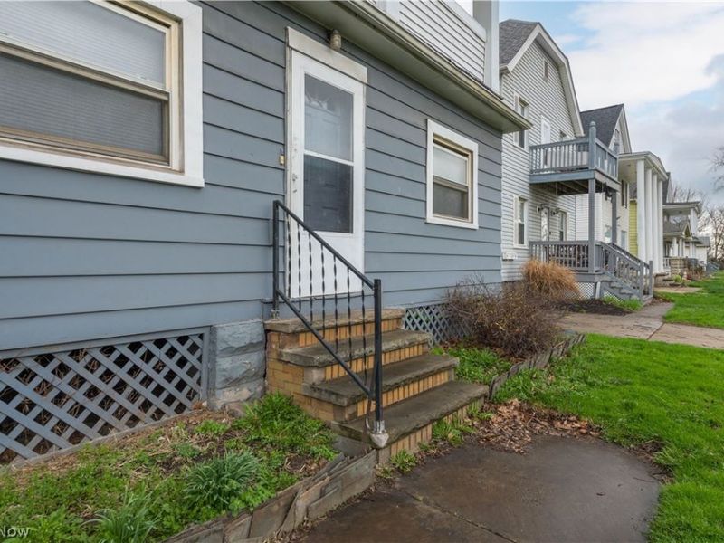 4004 E 52nd Street, Newburgh Heights, OH 44105 Photo 34