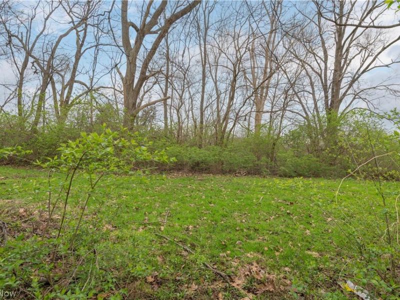 4004 E 52nd Street, Newburgh Heights, OH 44105 Photo 40