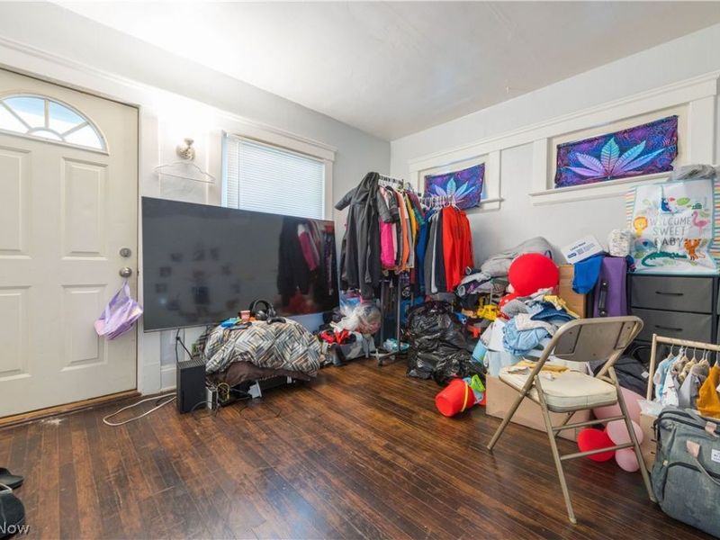 4004 E 52nd Street, Newburgh Heights, OH 44105 Photo 5