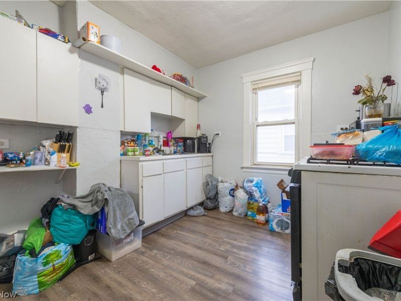 4004 E 52nd Street, Newburgh Heights, OH 44105 Photo 6