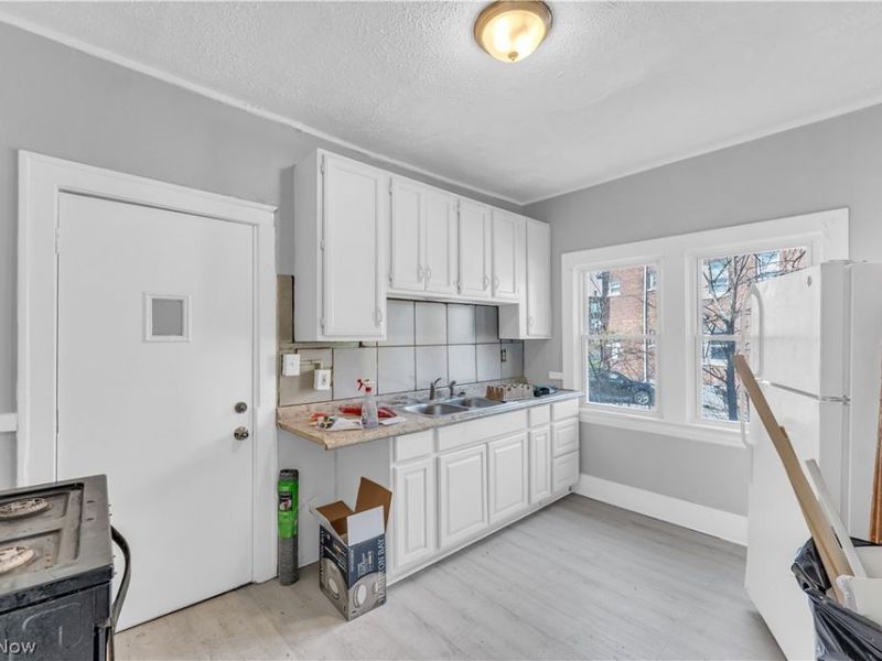 1523 Hillcrest Road, East Cleveland, OH 44118 Photo 12