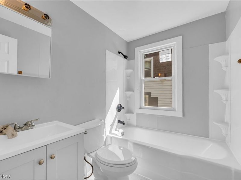 1523 Hillcrest Road, East Cleveland, OH 44118 Photo 17