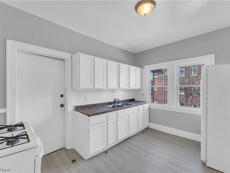 1523 Hillcrest Road, East Cleveland, OH 44118 Photo 29