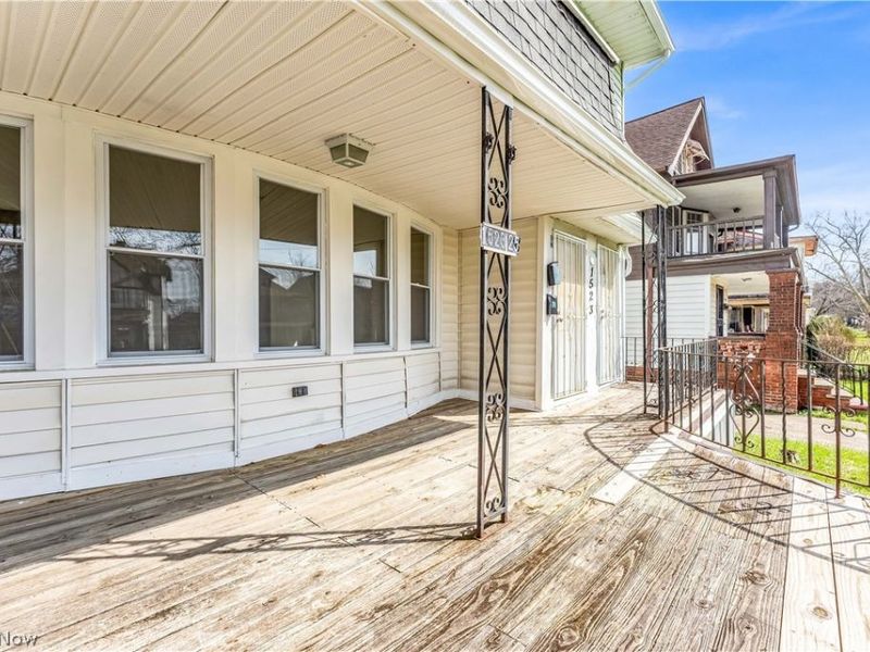 1523 Hillcrest Road, East Cleveland, OH 44118 Photo 3