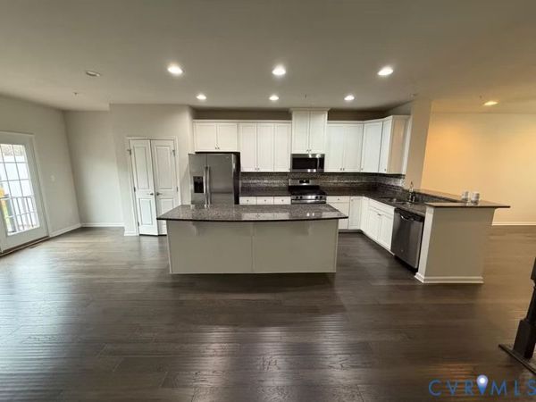 11955 shire view Way , Glen Allen, VA 23233