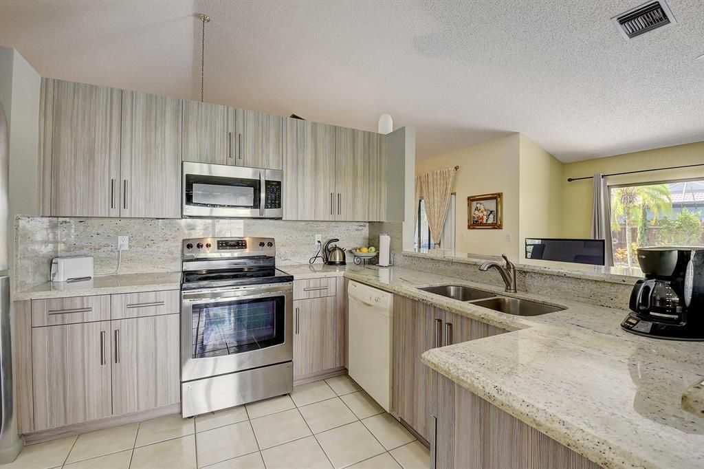 9565 El Clair Ranch Road, Boynton Beach, FL 33437 Photo