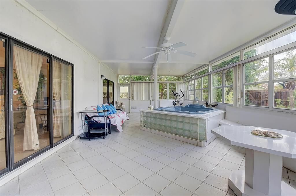 9565 El Clair Ranch Road, Boynton Beach, FL 33437 Photo