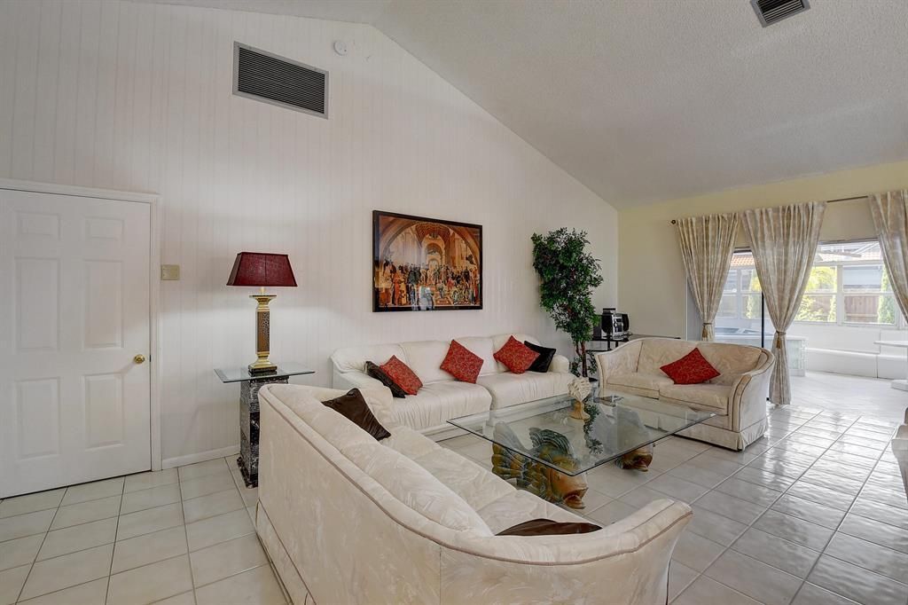 9565 El Clair Ranch Road, Boynton Beach, FL 33437 Photo