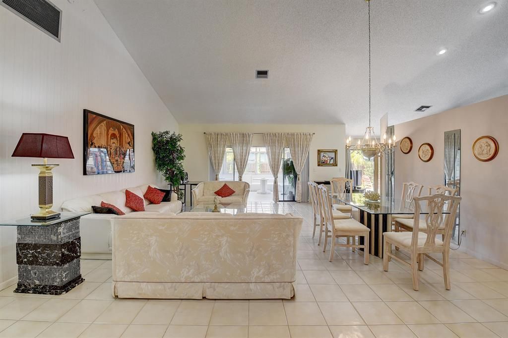 9565 El Clair Ranch Road, Boynton Beach, FL 33437 Photo