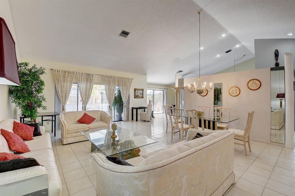 9565 El Clair Ranch Road, Boynton Beach, FL 33437 Photo