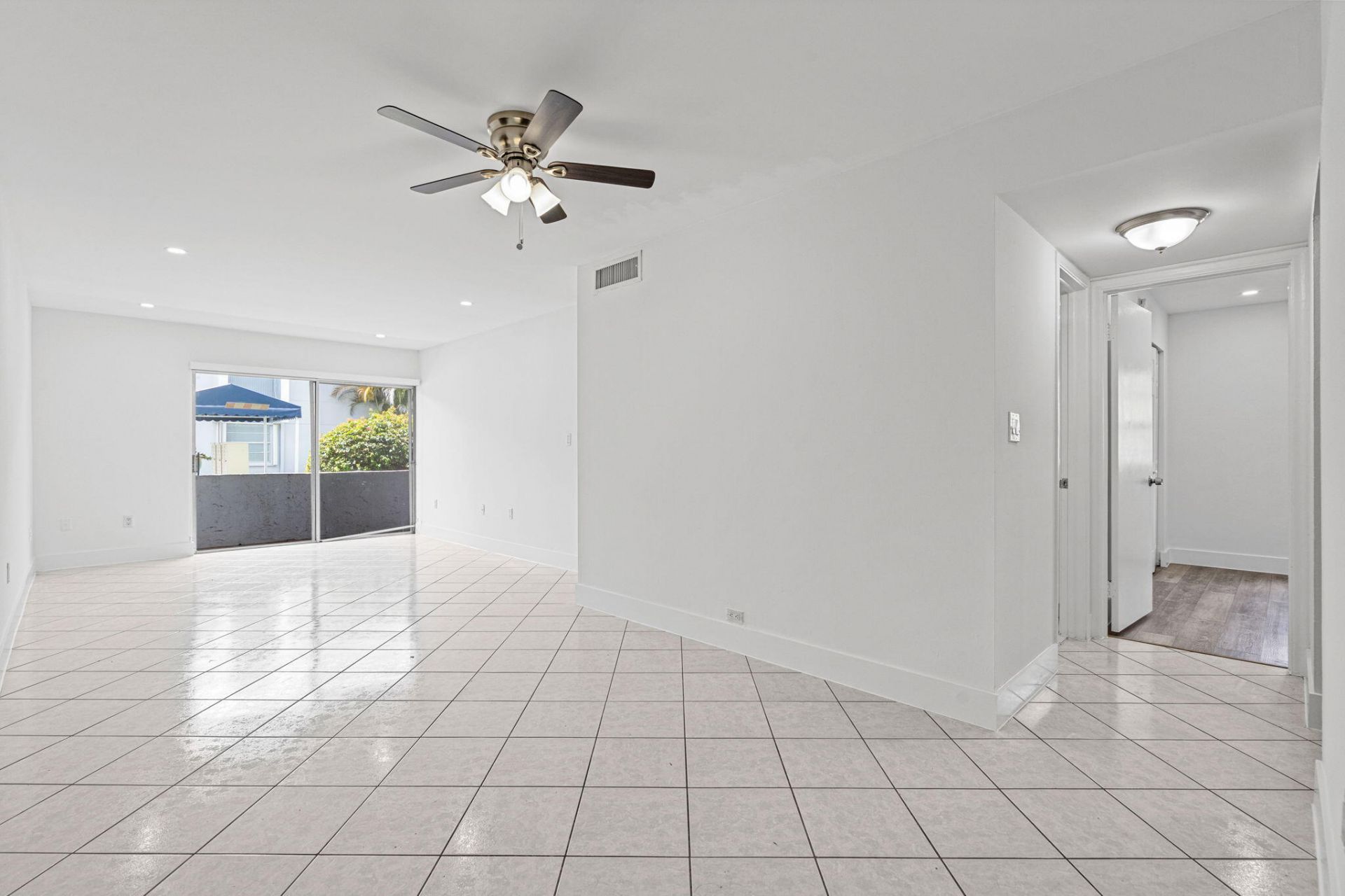 9227 SW 87th Avenue, Unit B1, Miami, FL 33176 Photo