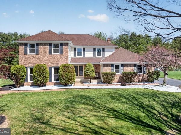 5 WELLESLEY COURT, PRINCETON JUNCTION, NJ 08550