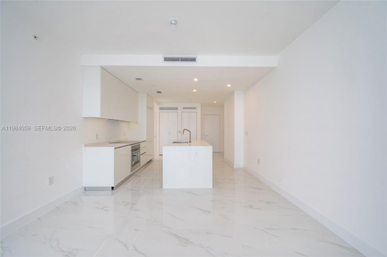 700 NE 24th St, Unit 3504, Miami, FL 33137 Photo
