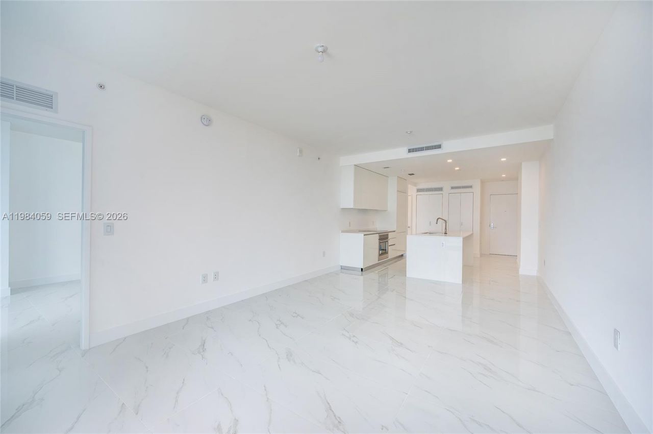 700 NE 24th St, Unit 3504, Miami, FL 33137 Photo