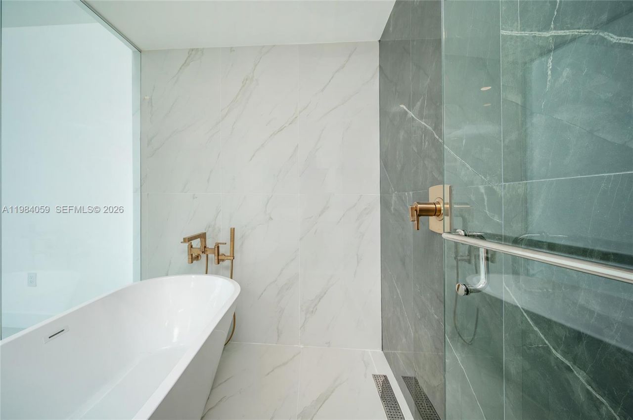 700 NE 24th St, Unit 3504, Miami, FL 33137 Photo