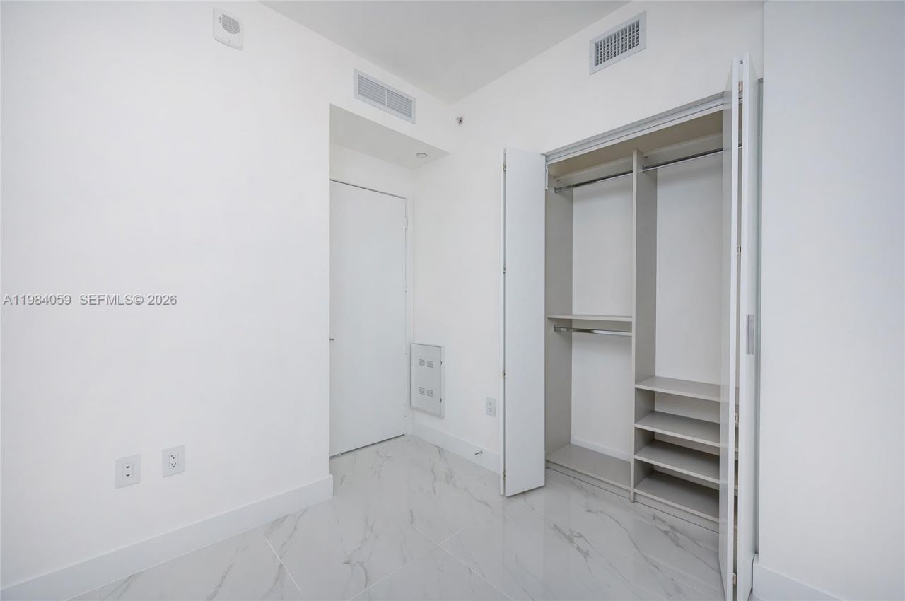 700 NE 24th St, Unit 3504, Miami, FL 33137 Photo