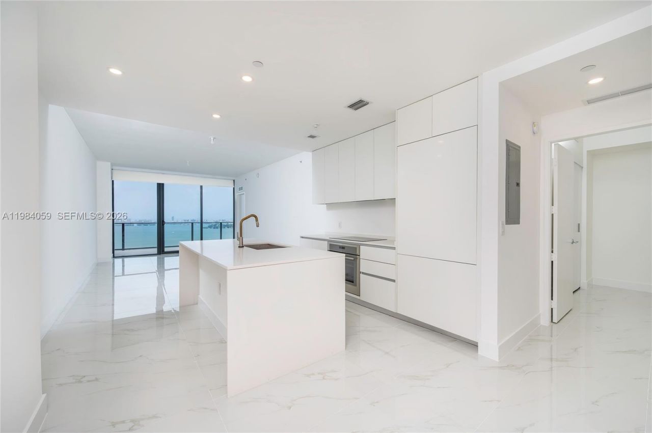 700 NE 24th St, Unit 3504, Miami, FL 33137 Photo