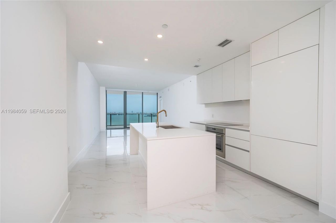 700 NE 24th St, Unit 3504, Miami, FL 33137 Photo
