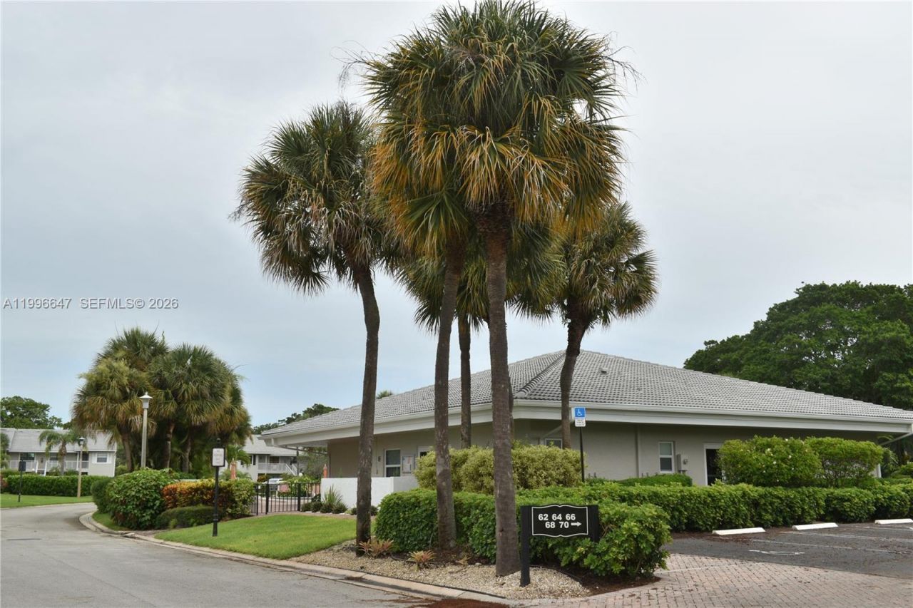 71 Eastgate Dr, Unit D, Boynton Beach, FL 33436 Photo