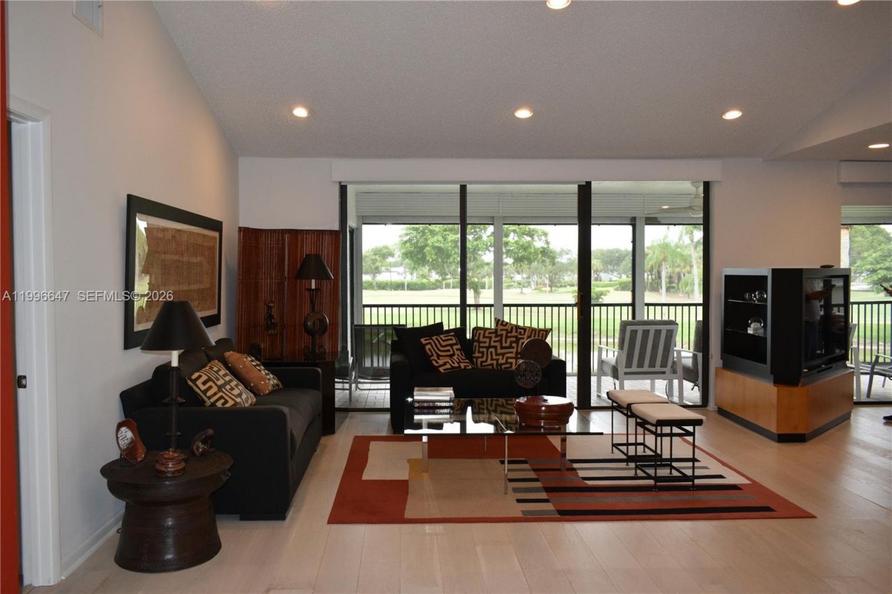 71 Eastgate Dr, Unit D, Boynton Beach, FL 33436 Photo