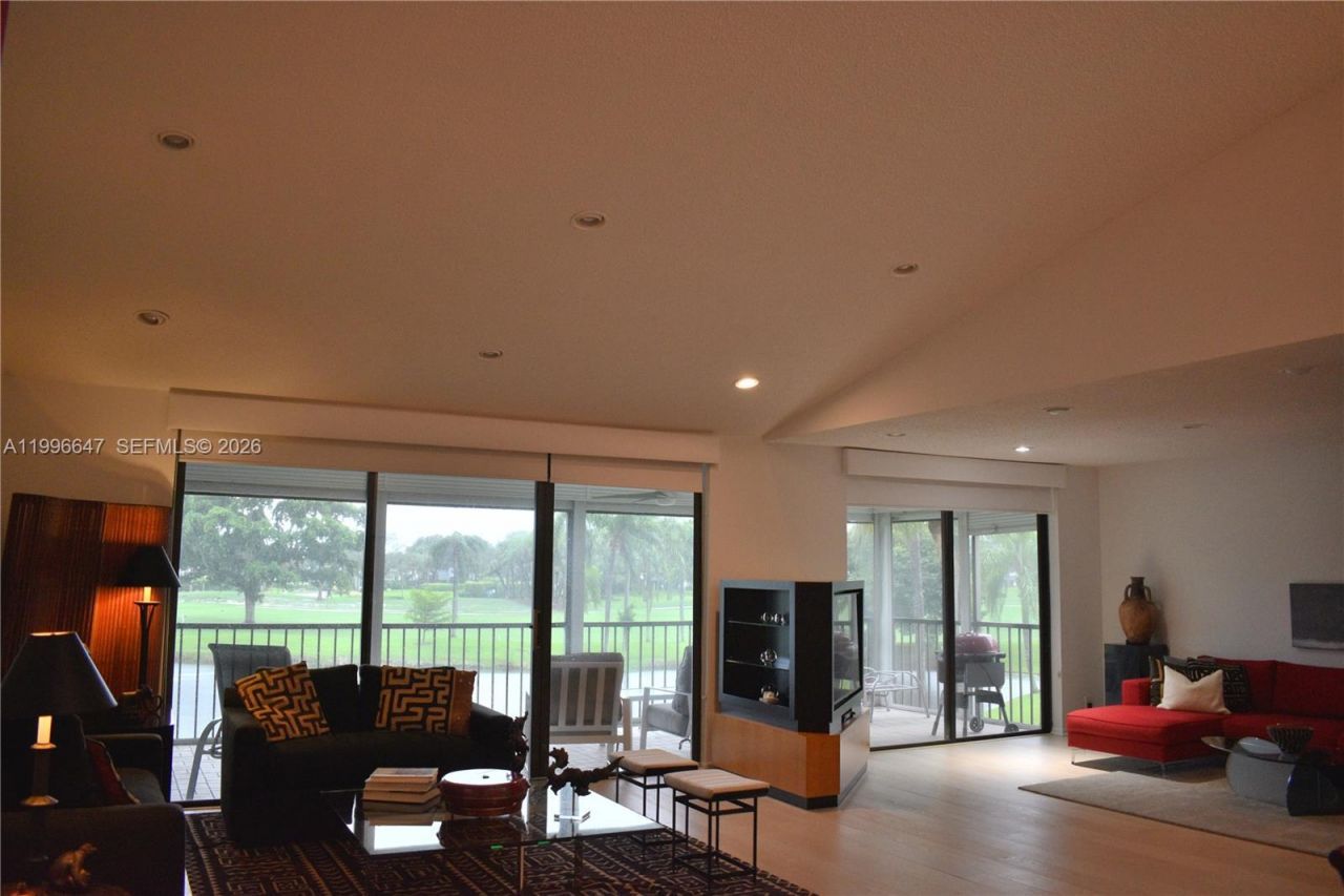 71 Eastgate Dr, Unit D, Boynton Beach, FL 33436 Photo