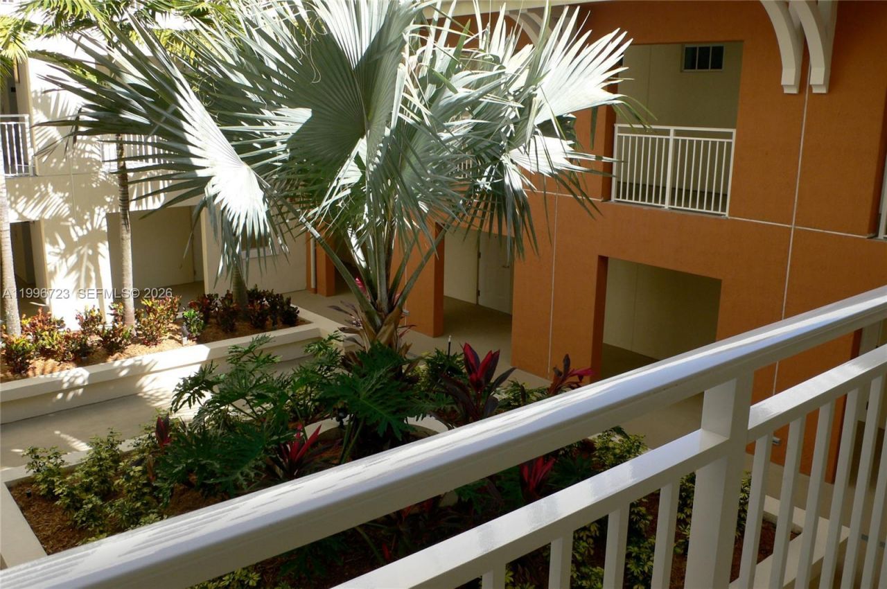 7290 SW 90th St , Unit 307, Miami, FL 33156 Photo