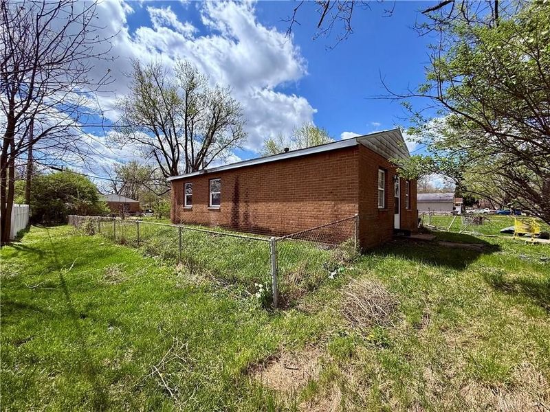 6112 Carmin Avenue, Dayton, OH 45417 Photo 9