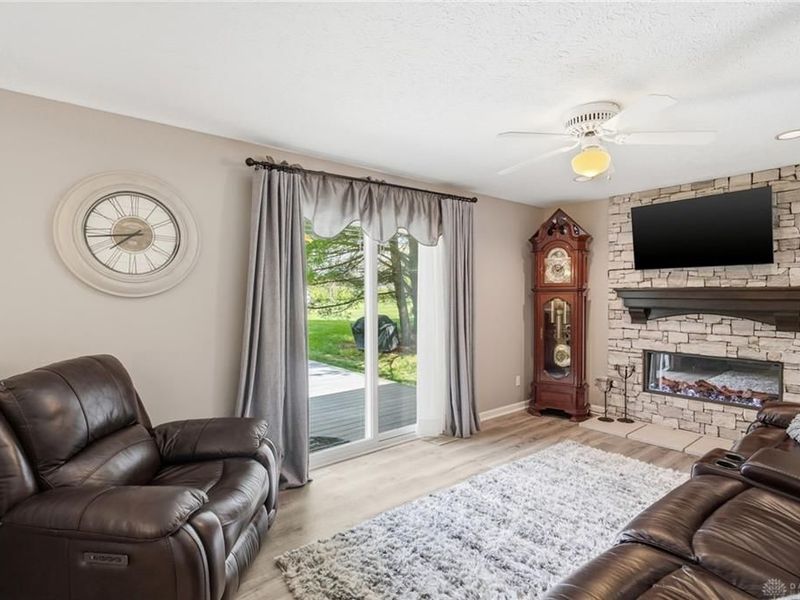 918 Saramy Court, Clearcreek Township, OH 45036 Photo 14