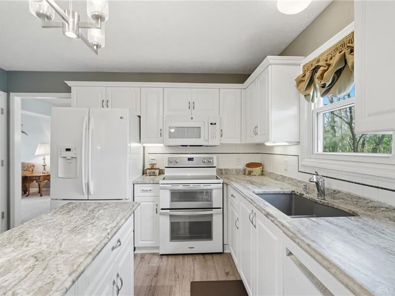 918 Saramy Court, Clearcreek Township, OH 45036 Photo 24