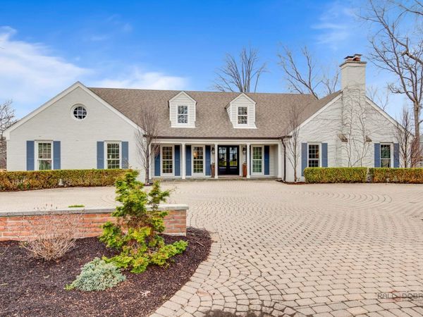 584 Fletcher Circle, Lake Forest, IL 60045