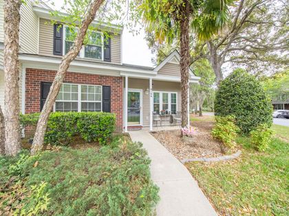 8106 Shadow Oak Drive North Charleston, SC 29406