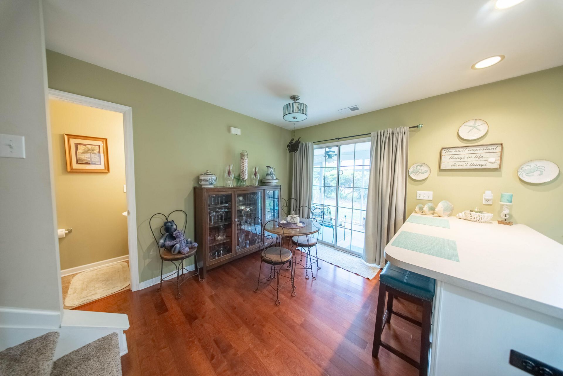 8106 Shadow Oak Drive Photo 13