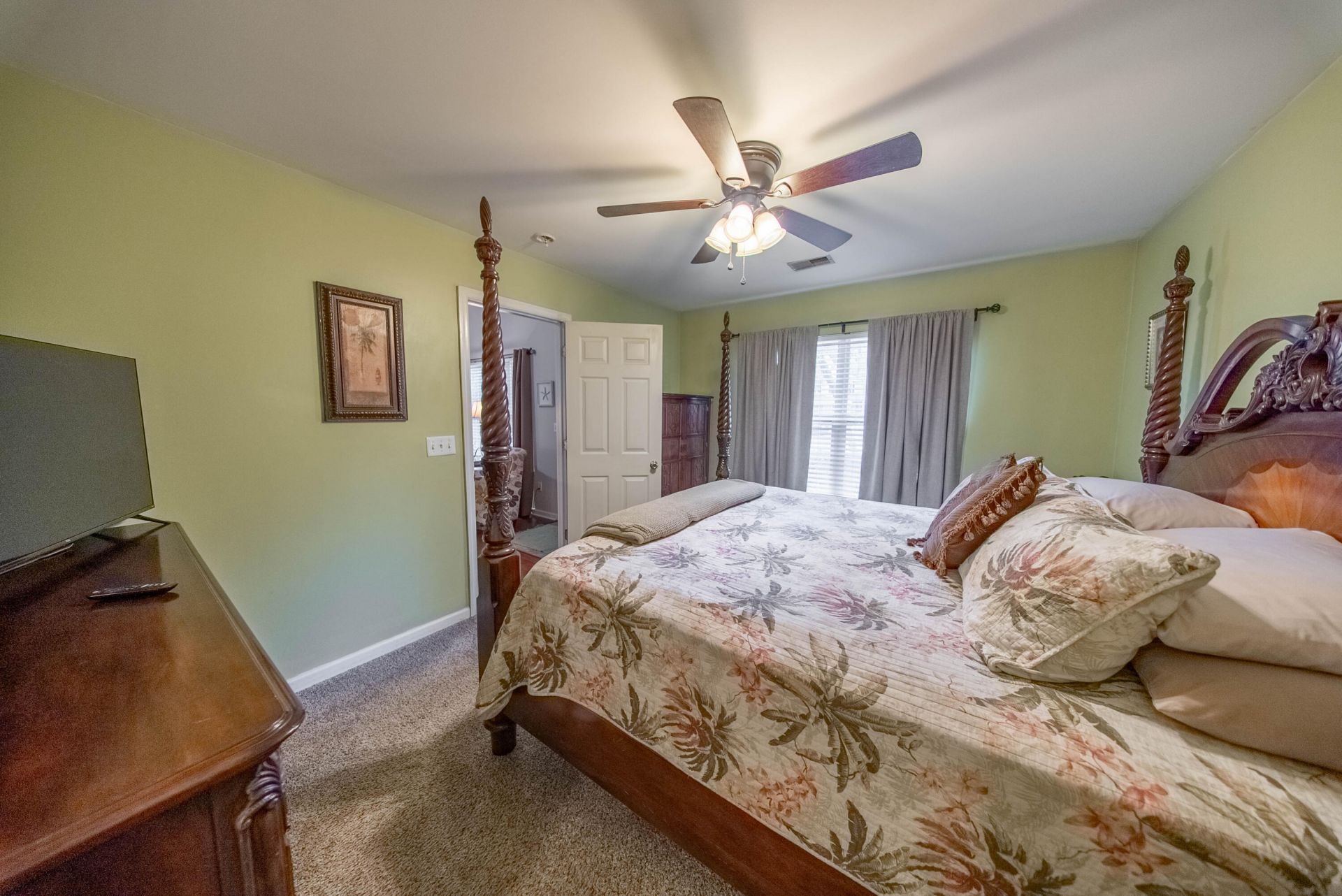 8106 Shadow Oak Drive Photo 17