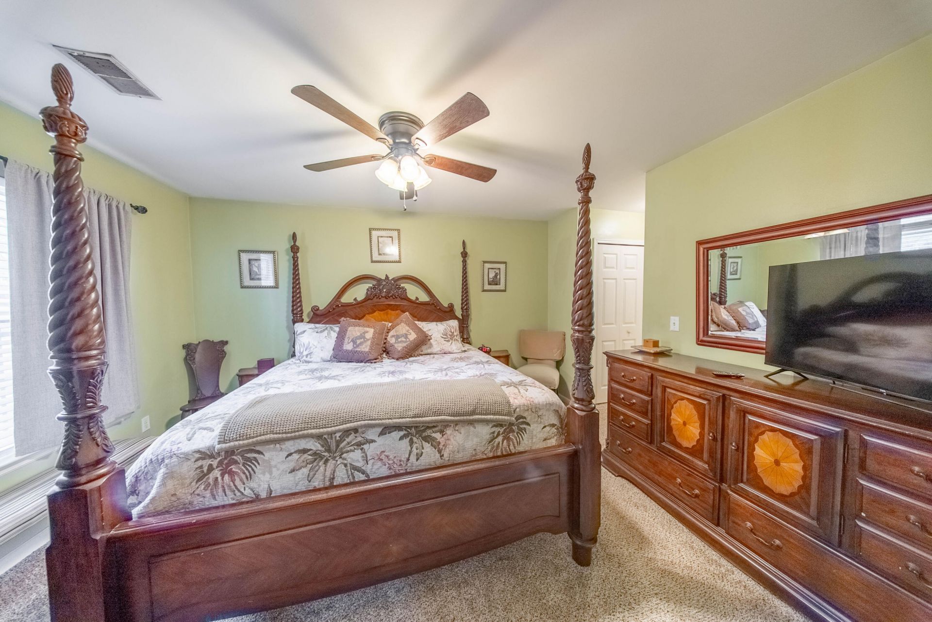 8106 Shadow Oak Drive Photo 18