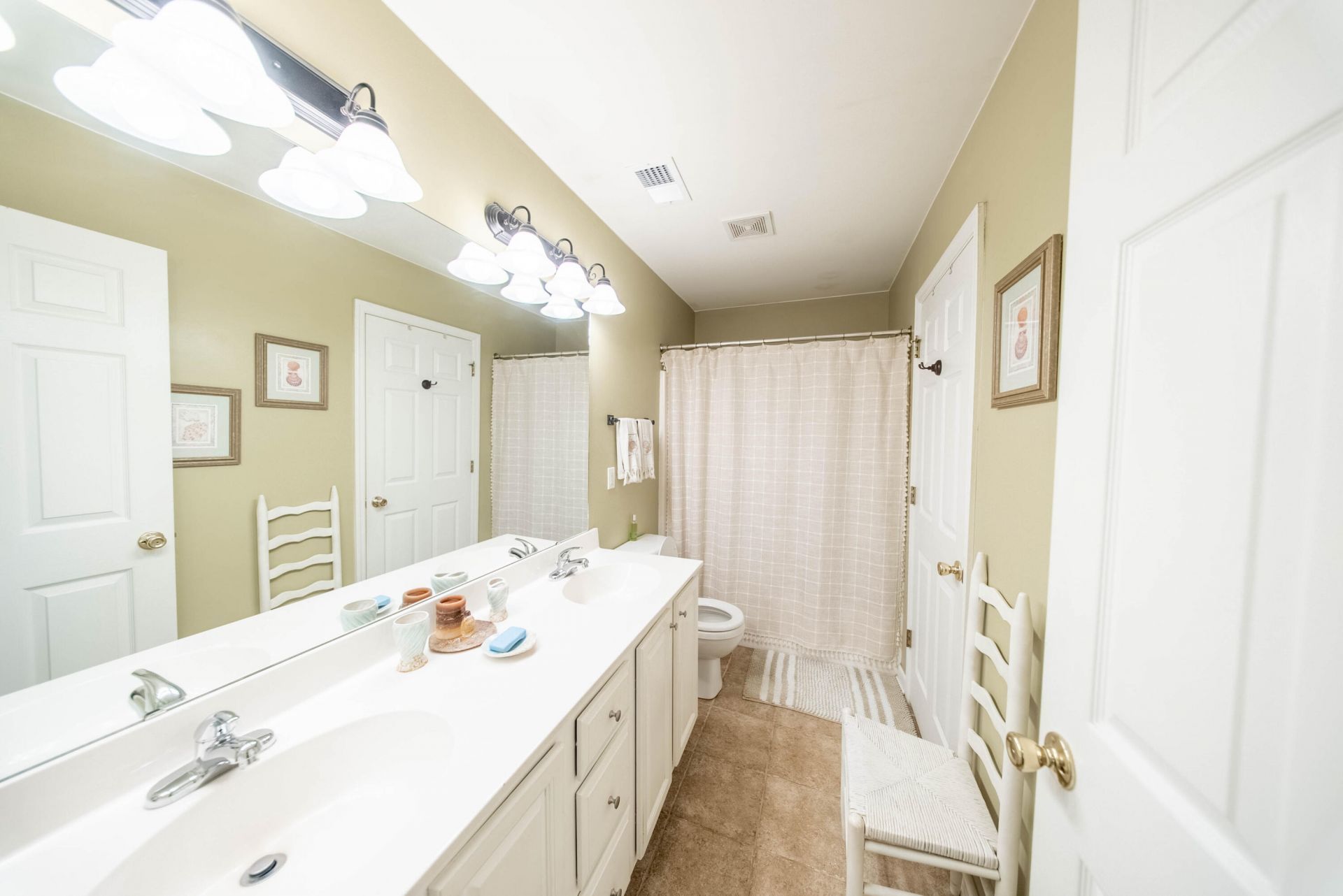 8106 Shadow Oak Drive Photo 20