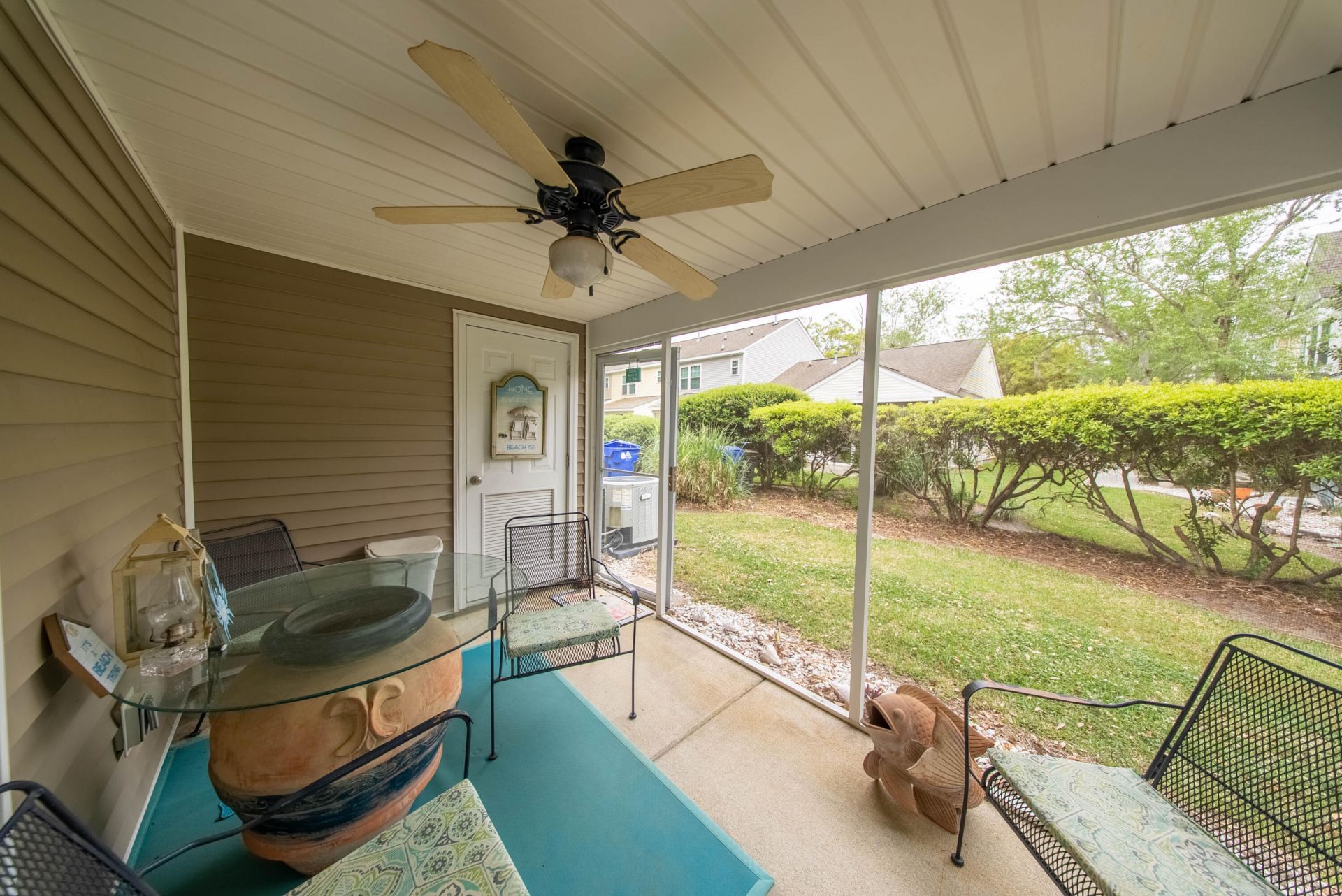 8106 Shadow Oak Drive Photo 32