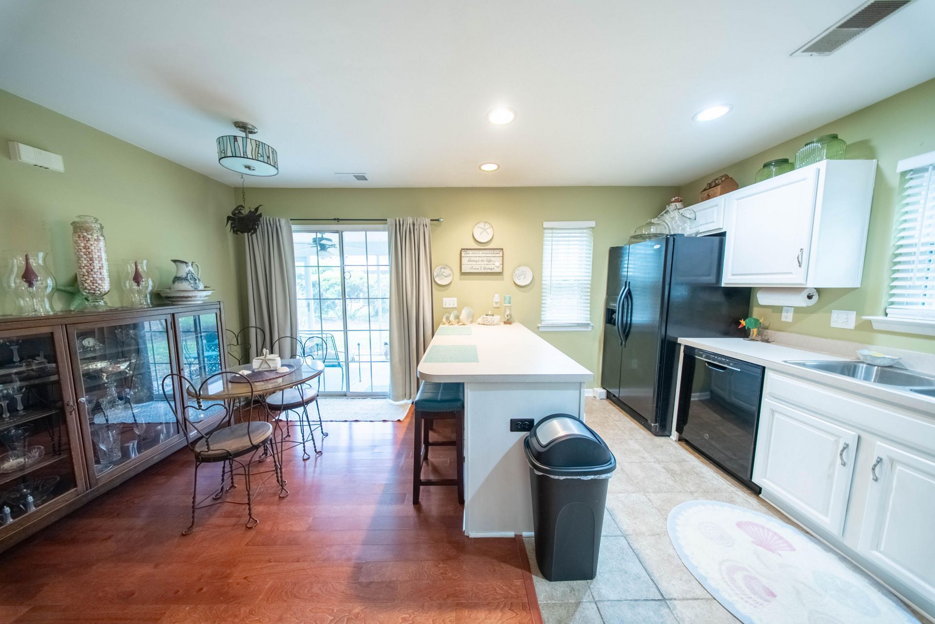 8106 Shadow Oak Drive Photo 8