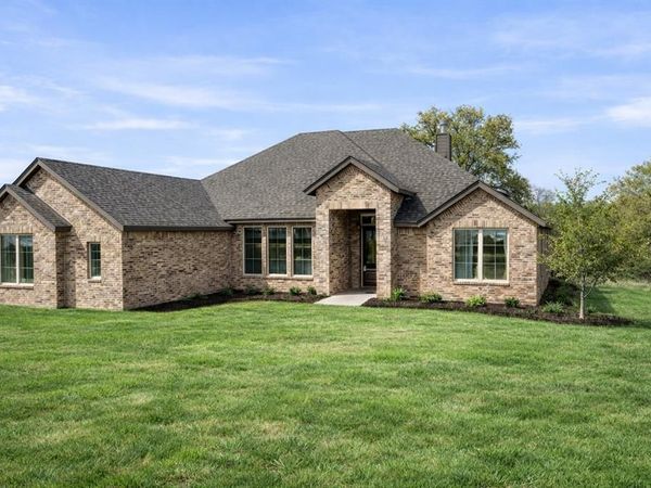 409 McAlpine, Springtown, TX 76023