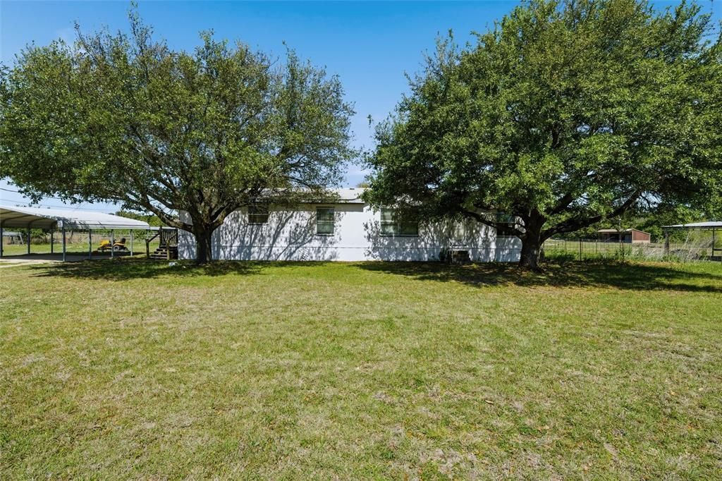 373 Wildbird Lane, Axtell, TX 76624 Main Photo