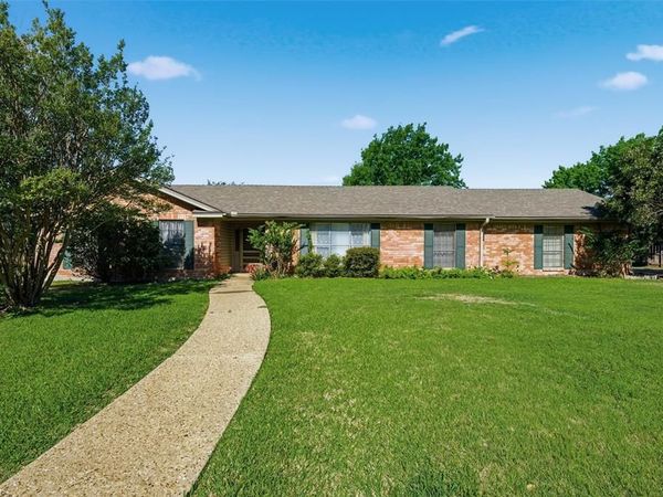 9321 Tree Lake Drive, Waco, TX 76708